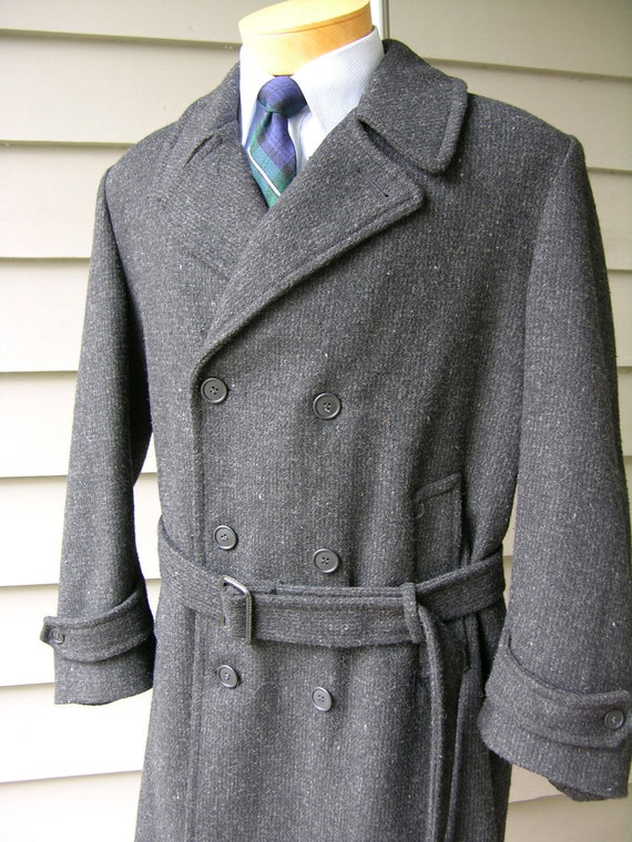 vintage Botany 500 Men's heavy wool Overcoat. Double