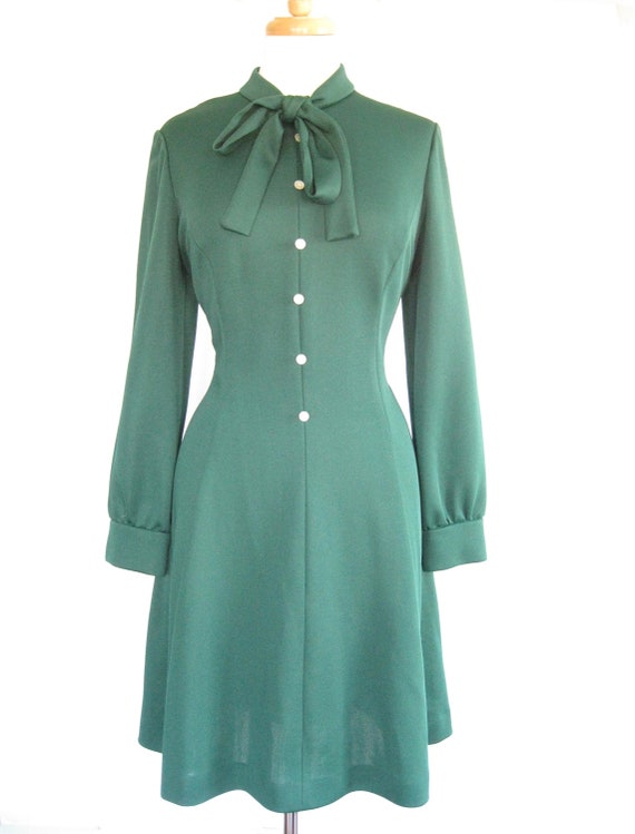 Vintage Green Dress. Size Small Medium. Long Sleeves.