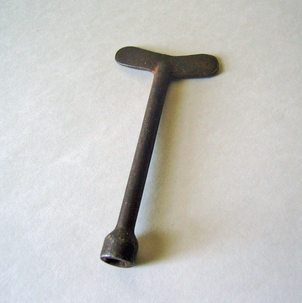 Antique Tool T Handle Hex Wrench Socket Wrench 1/4 Inch