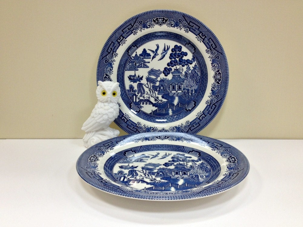 Blue Willow Dinner Plates Churchill England by vintage19something
