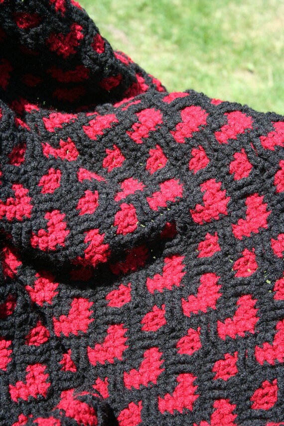 Crochet Red and Black Ripple Hearts Afghan Blanket Throw