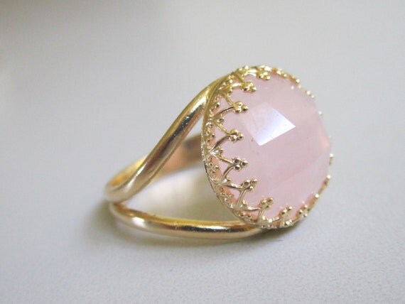 rose quartz ring