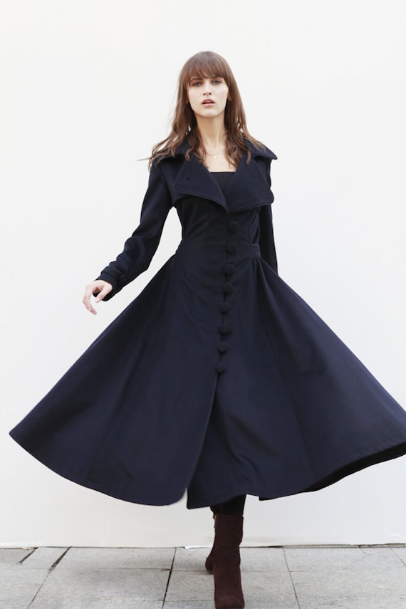 Shop by category Women's Plus Size Long Coats come in black and other colors. You can view new or pre-owned women's coats and jackets on eBay and score a great deal. Plus, Women's Plus Size Long Coats are a compelling choice for showing off your chic style while out and ajaykumarchejarla.ml: $