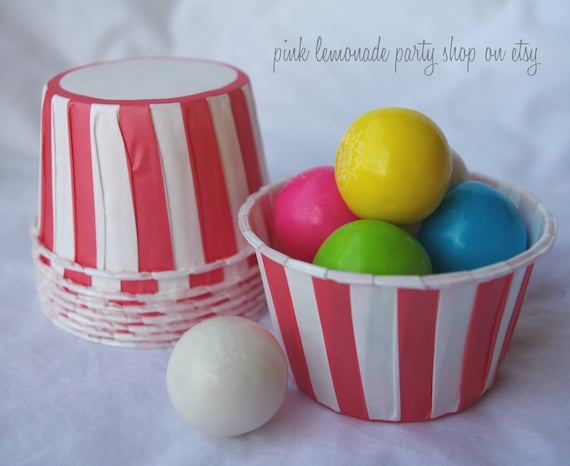 ReD and WHiTe STriPe NuT/CANDy/PoRTiON CuPS-Gumballs, Snacks, Nuts, Cupcakes-Birthday Parties-Showers-25ct Il_570xn