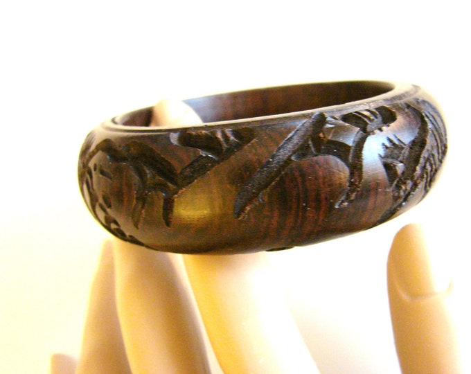 Chunky Deeply Carved Wide Wood Bangle Bracelet / Retro / Vintage Jewelry / Jewellery