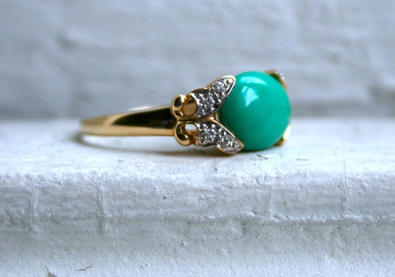 Beautiful Vintage 14K Yellow Gold Diamond and Turquoise Ring