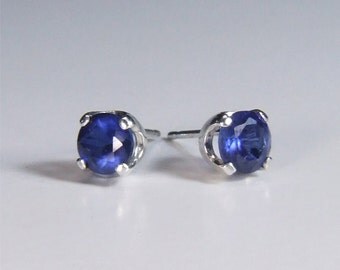 Synthetic Blue Sapphire, 5mm x 0.55 Carat Round Cut, Sterling Silver Post Earrings