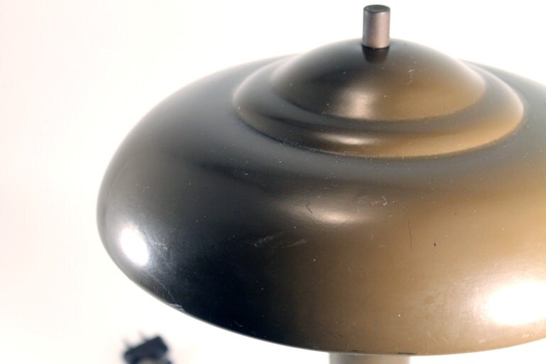 Vintage Atomic Flying Saucer Desk Lamp