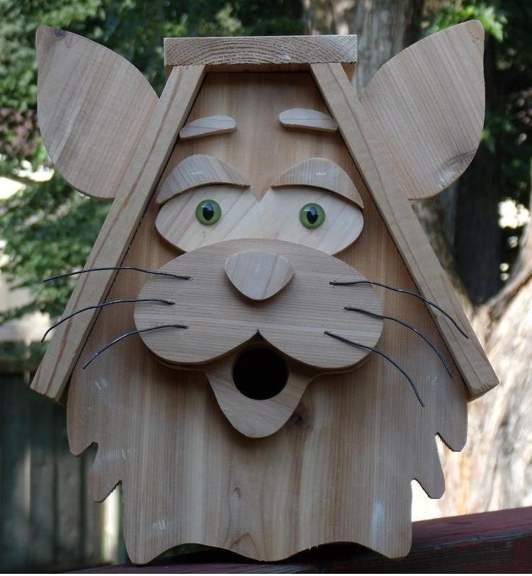 Cedar Kitty Face Birdhouse