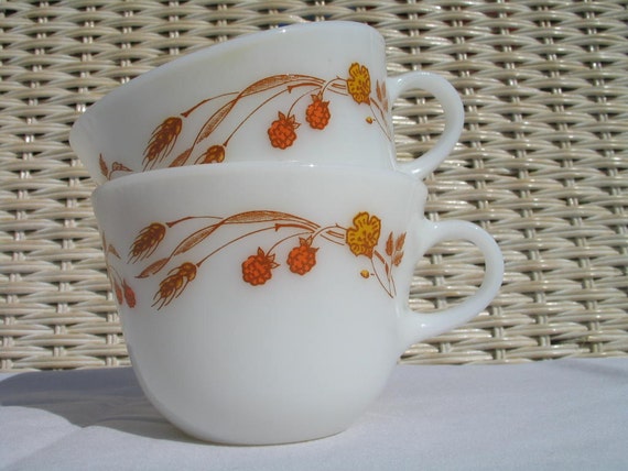 Vintage Set of Pyrex Corning Ware Wheat Pattern Mugs Coffee
