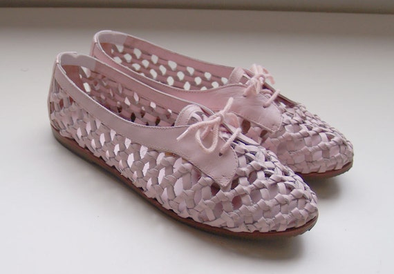 Vintage Pink Woven Shoes / Esprit De Corp / by CassetteLoveClub