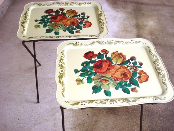 2-vintage-metal-collapsable-tv-dinner-trays