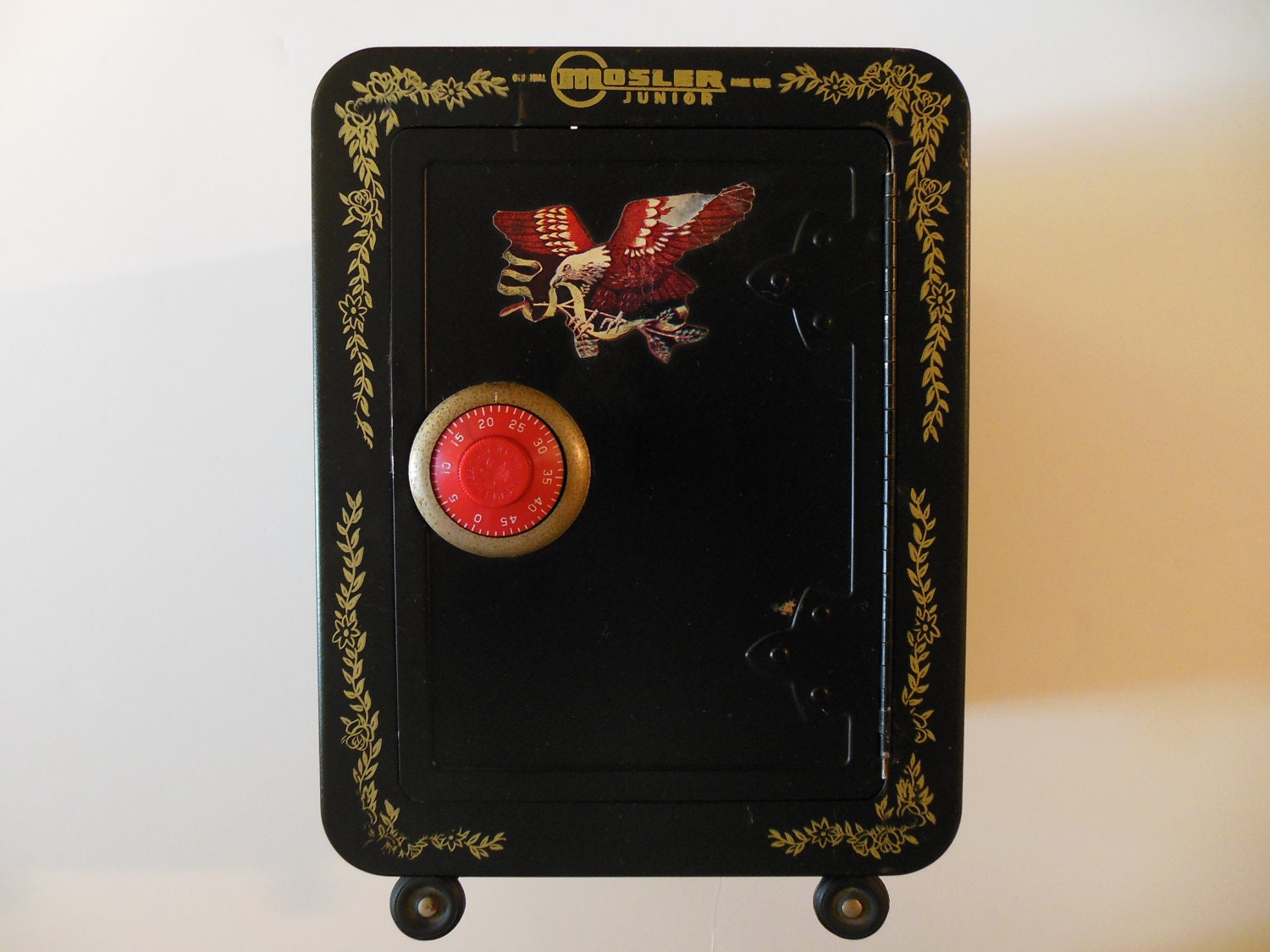 CHILDREN'S TOY SAFE1960's Metal Toy Safe