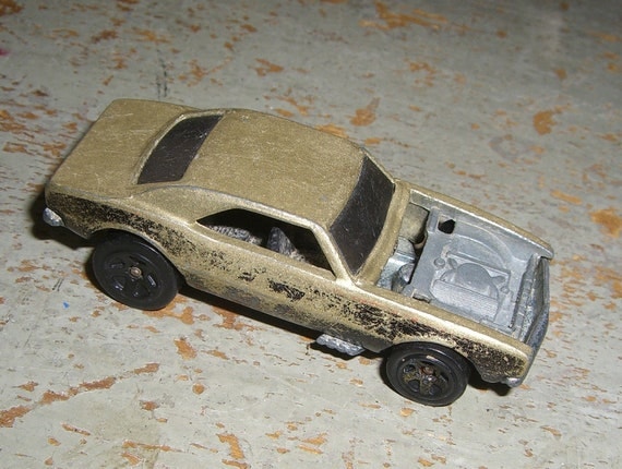 Vintage Toys Camaro 1967 Gold Hot Wheels 67 Camaro Toy