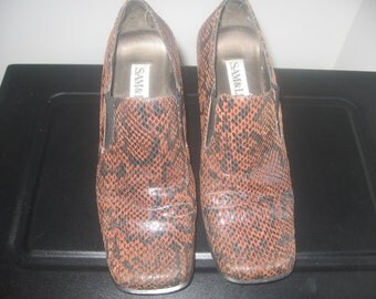 Vintage Snake Skin Look Leather Shoes size 9