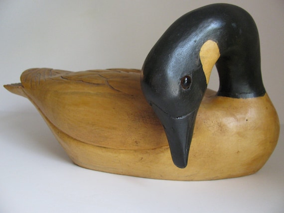 Vintage Canada Goose Carved Wood Decorative Decoy