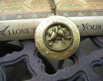 Vintage Locket, Lovebirds Locket, bird locket necklace, gift for her