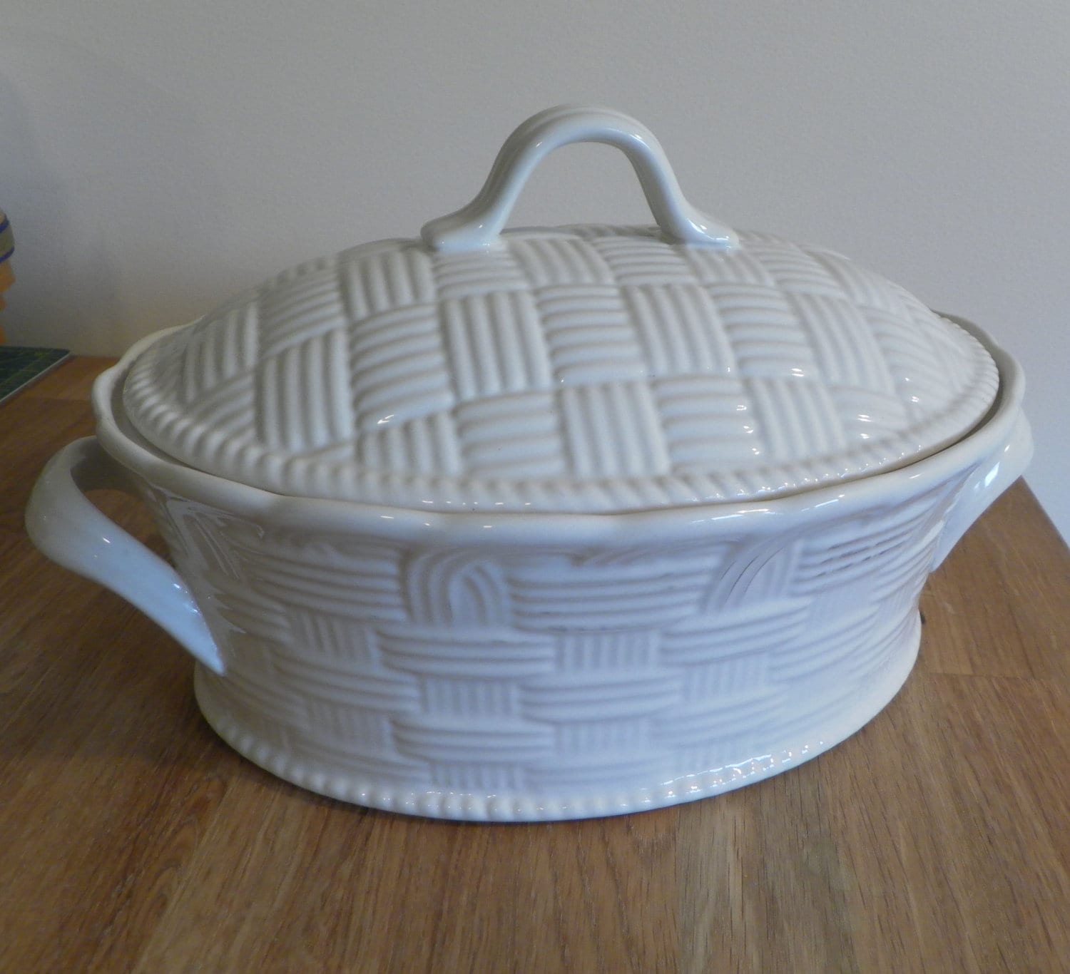 Vintage Carbone Basket Weave Casserole Dish / Soup Tureen