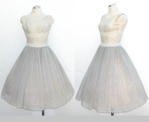Vintage 50s Wedding Dress / Tea Party Dress / Pale Blue White