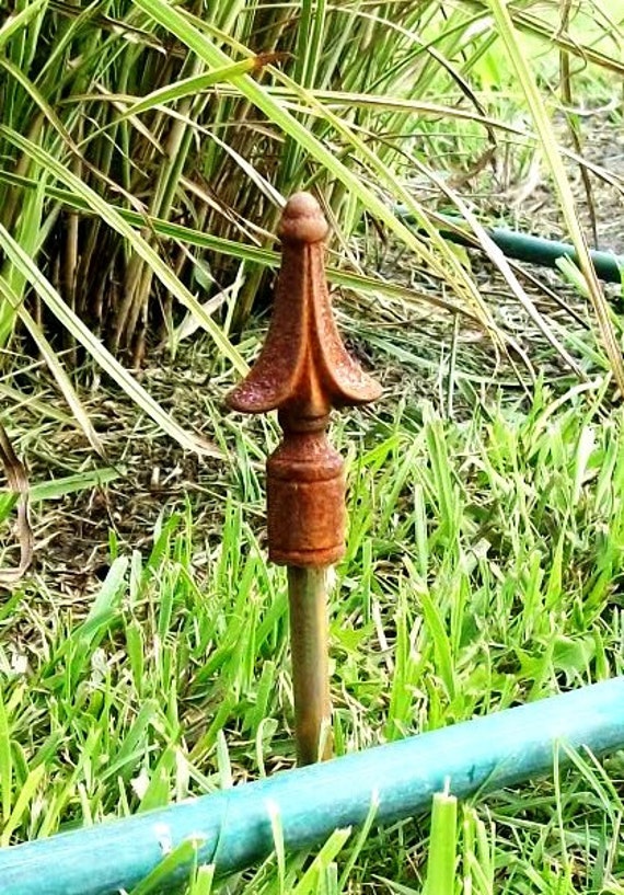 4 Wrought Iron Hose Guards w/ Cast Iron Finial to Guide Your