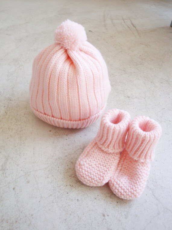 Items similar to Pink Knitted Bonnet and Booties - 100% wool - anti ...