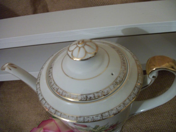 Vintage 1960s Pearl China Company Teapot Made in Japan