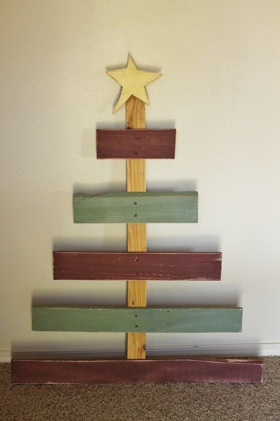 Items similar to Primitive christmas tree made from reclaimed pallet ...