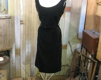 Vintage Black 50s Dress slim simple black velvet Dress 50s Hepburn Sabrina style S M