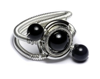 Onyx ring, Cyberpunk Jewelry - Ring - Black Onyx - ORBIT (Custom size available - see description)
