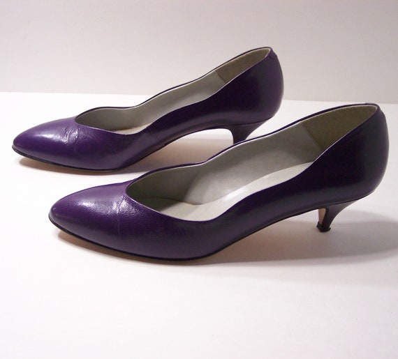 Purple Leather Pumps Low Kitten Heels 8N Gavena Vintage Womens