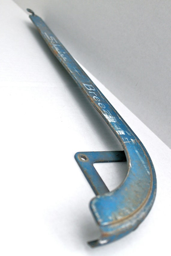 vintage 60s Schwinn Breeze blue bicycle chain guard // bike