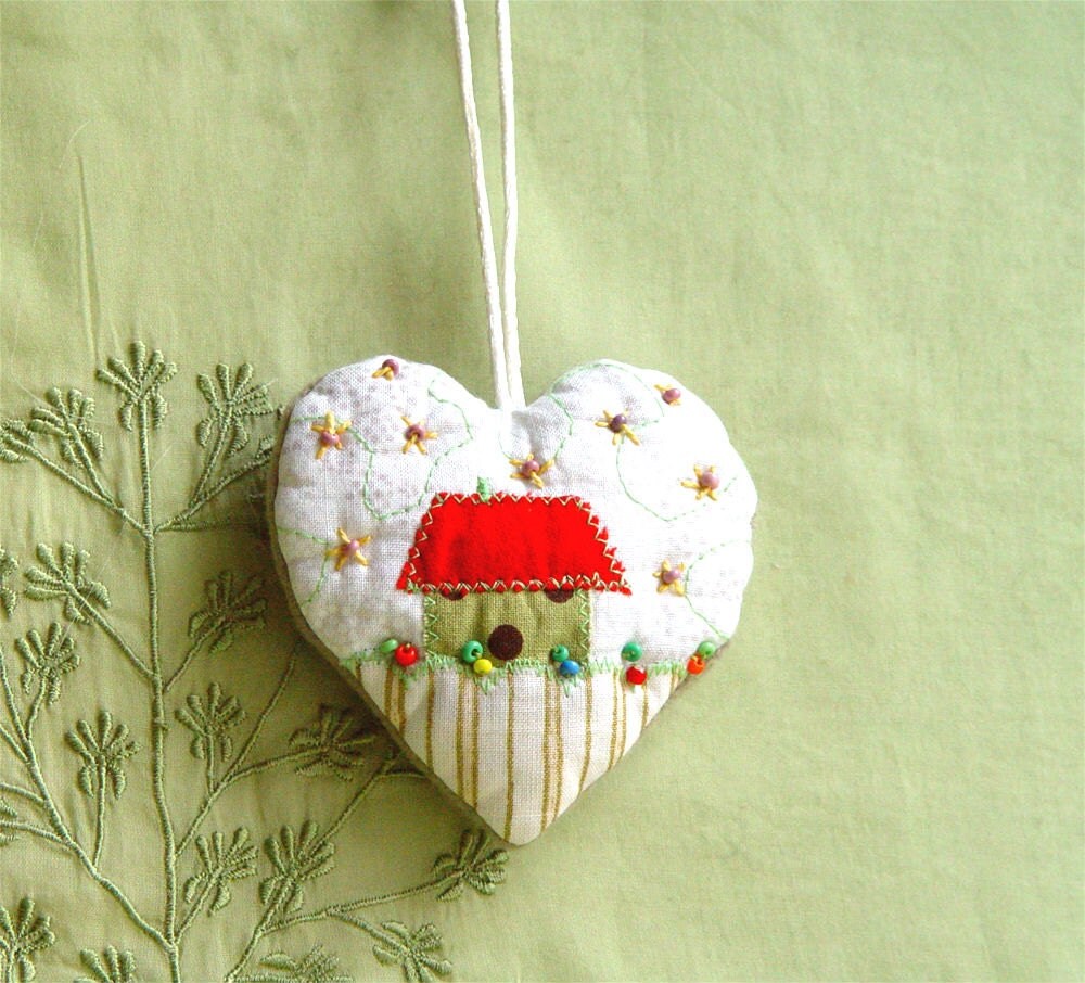 SPRING HOME Textile Ornament White Heart