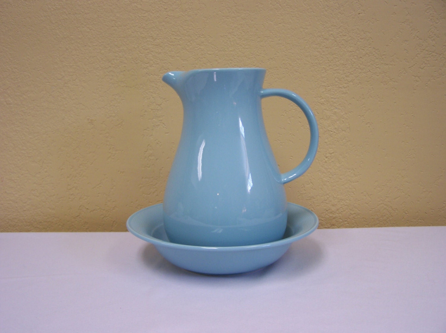 SALE. Vintage Pitcher and Bowl Set. Lovely by IfMyWallsCouldTalk