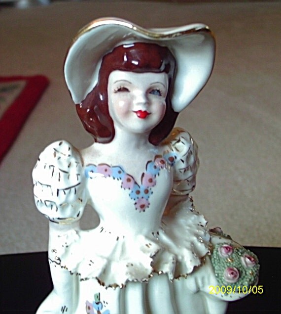 Vintage 1940's or '50s Porcelain Lady Figurine by 1kingsdaughter