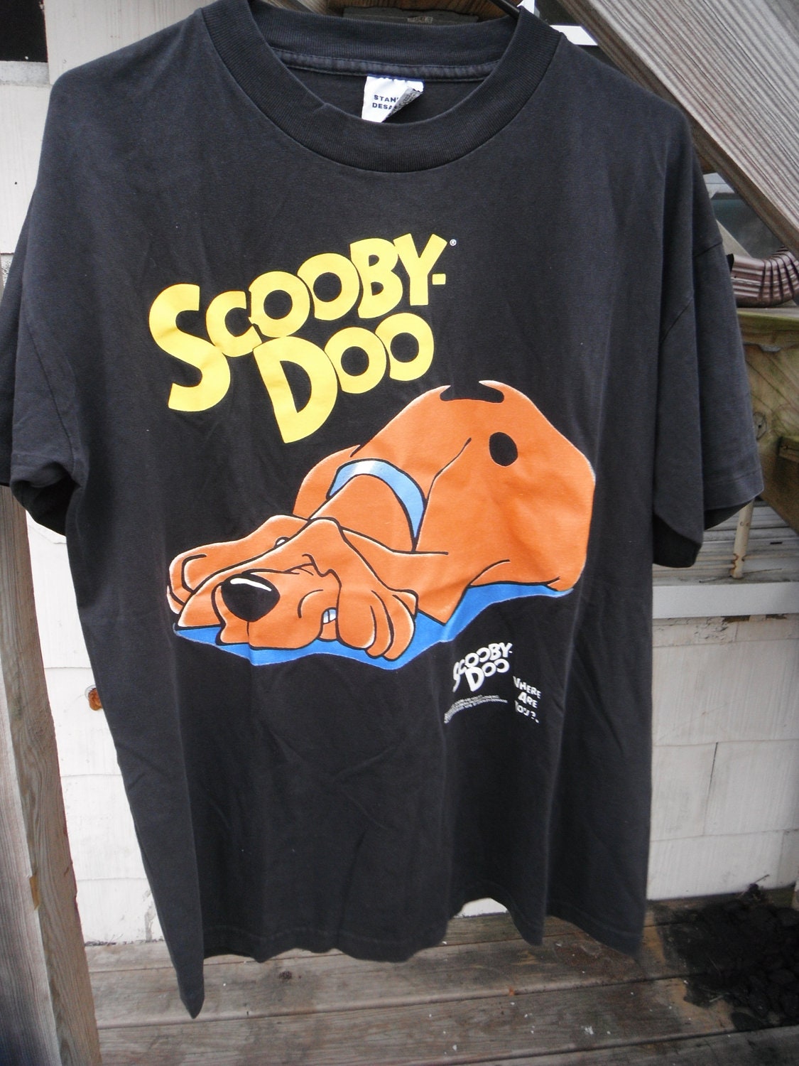 RESERVED /////// 90s Scooby Doo Cartoon T Shirt by SothebysBabe