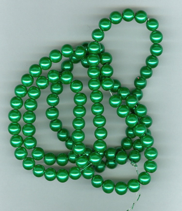 8mm Christmas Red and Green Glass Pearl Round Beads by RockNBeads