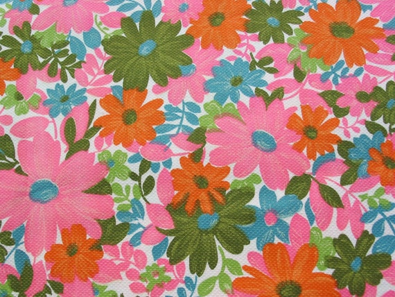 Items similar to Vintage Fabric 70s Pink Aqua Mod Daisy Pique Flower ...