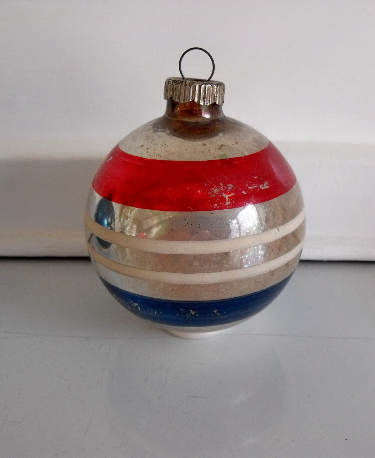 Stars and stripes 5 vintage glass Christmas ornaments in