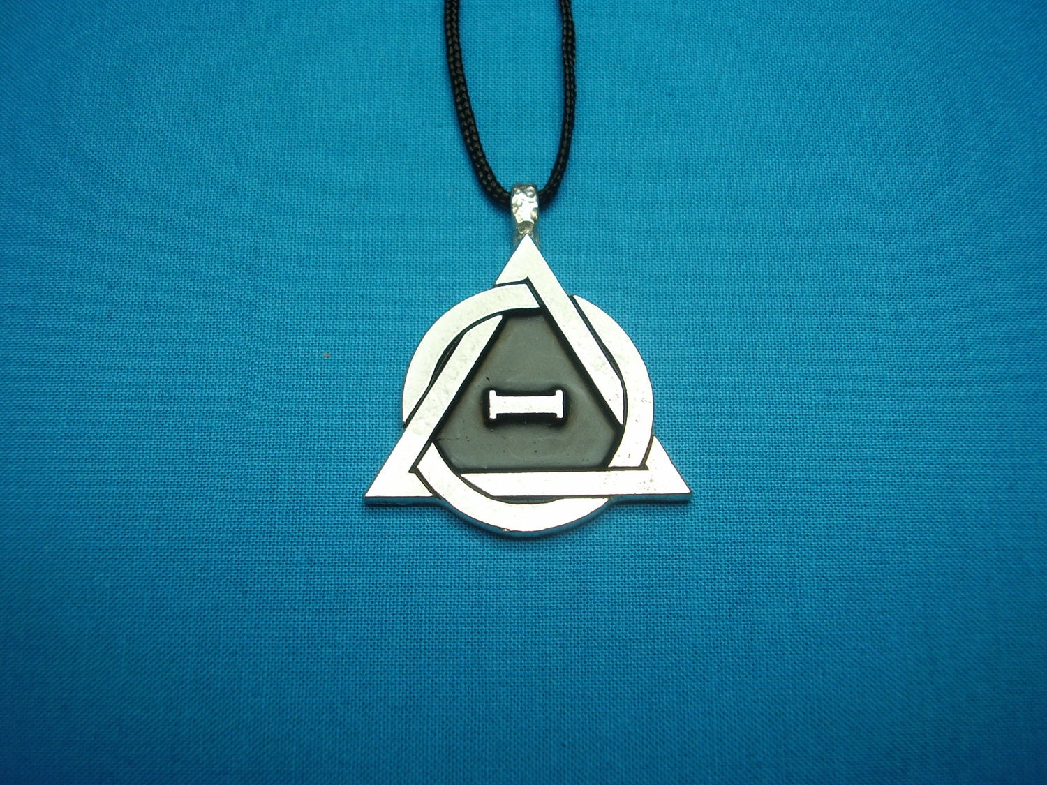 Otherkin Therian Symbol Medium Lead-Free by CenterOfTheCircle