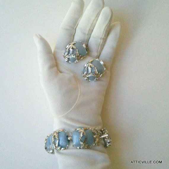1950s Blue and Silver Thermoset Bracelet and clip earrings