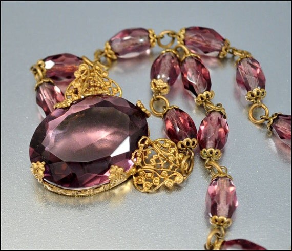 art glow wax stone Jewelry Gold Deco Glass Gilt Czech Art FIligree Purple Necklace art glow wax stone Jewelry Gold Deco Glass Gilt Czech Art FIligree Purple Necklace