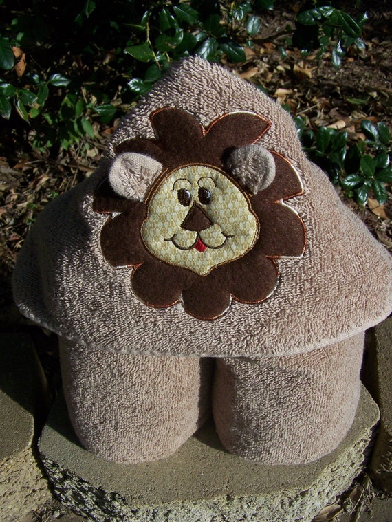 Lion Kids Hooded bath towel. Beach towel. Hooded towel. Girl