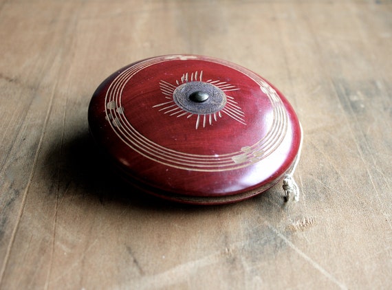 old wooden yoyo