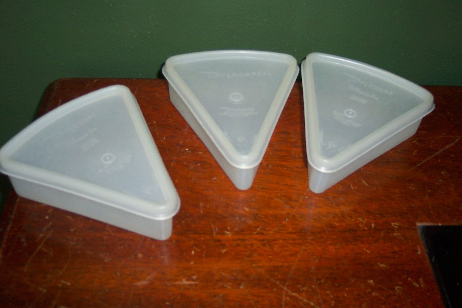 Tupperware Pie Container Set of 3 Individual Pie Wedges