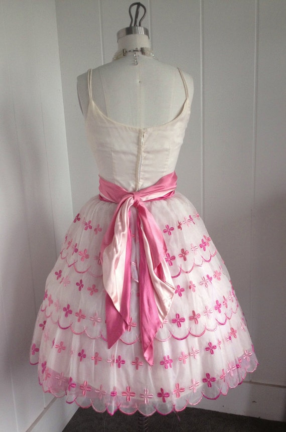 1950 Vintage Tiered Pink and White Party Dress
