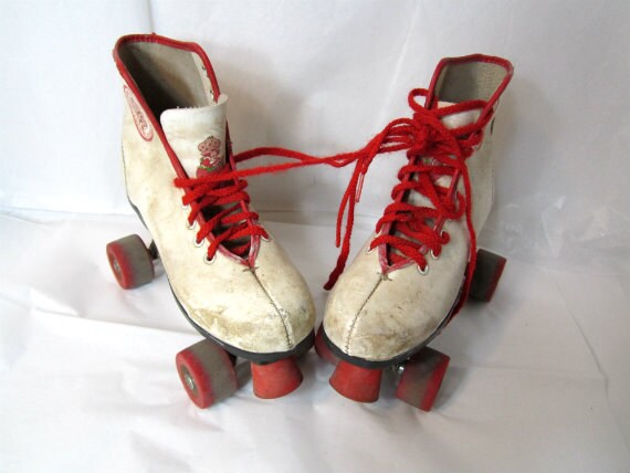 Vintage Roller Skates Decorative And Functional Strawberry