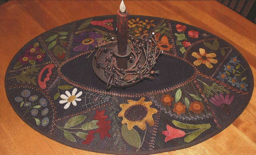 primitive folk art wool applique patterns        
        <figure class=