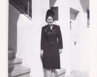 Vintage Photograph - Lovely Lady, Vernacular, Found Photo, Ephemera (M)