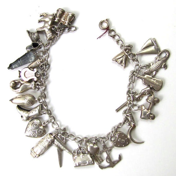 Vintage Sterling Silver Charm Bracelet. Fully Loaded 23 Charms