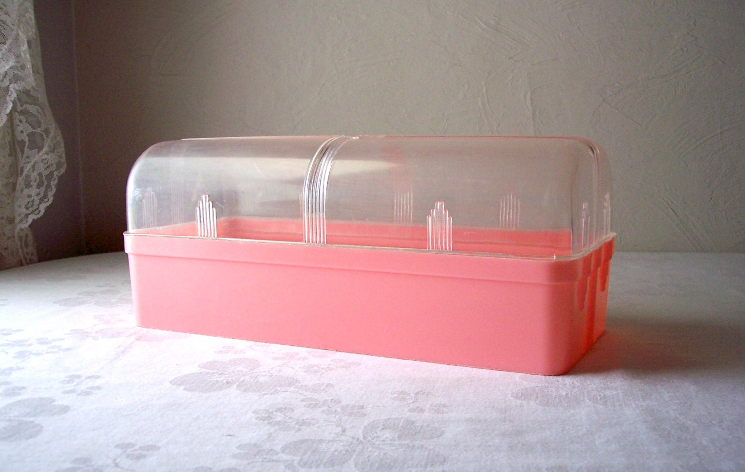 vintage bread box pink plastic 1950s 1960s by allthebestvintage